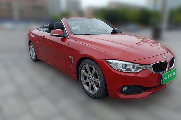 Used BMW 4 Series 2016 420i Convertible Fashion Model Front Right 45 Deg