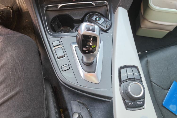 Used BMW 4 Series 2016 420i Gran Coupe Active Edition Gear Lever