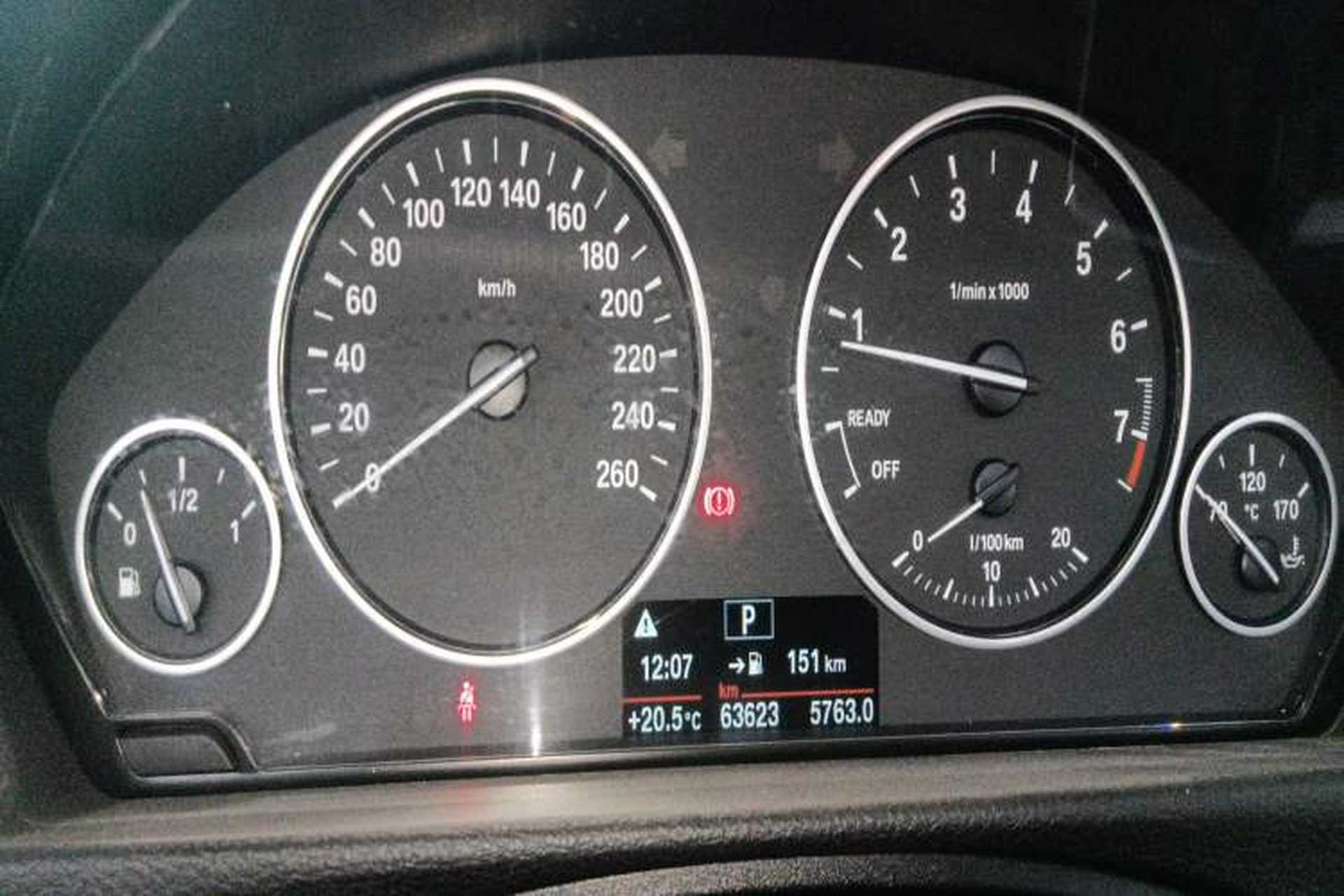 Used BMW 4 Series 2016 420i Convertible Fashion Model Instrument Cluster