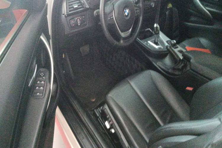 Used BMW 4 Series 2016 420i Convertible Fashion Model Interior 3