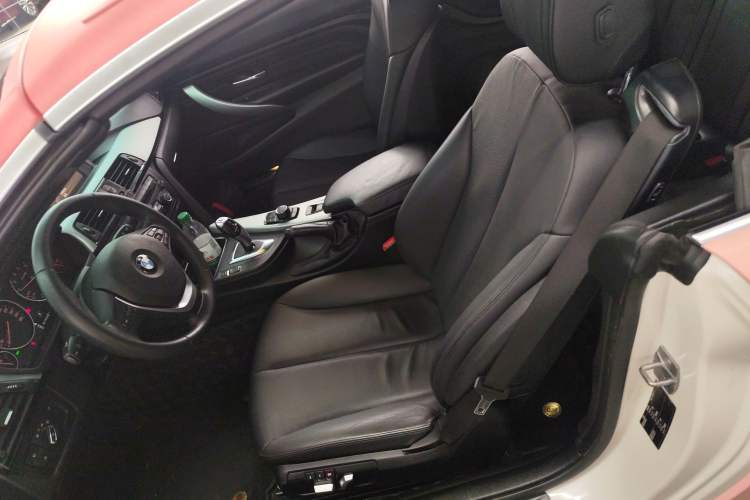 Used BMW 4 Series 2016 420i Convertible Fashion Model Left Front Seat
