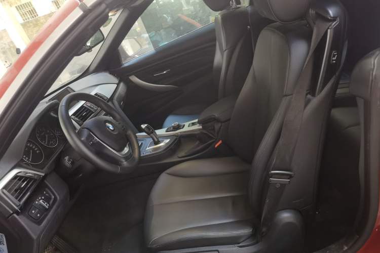 Used BMW 4 Series 2016 420i Convertible Fashion Model Left Front Seat