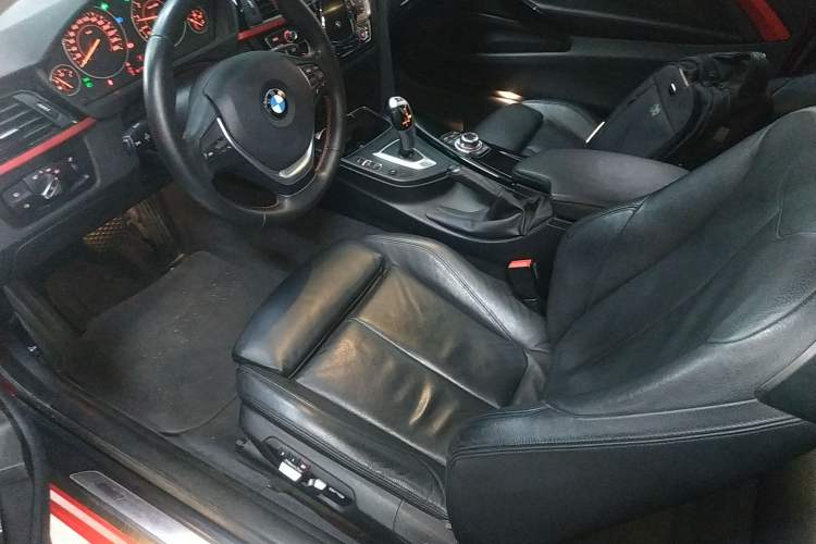 Used BMW 4 Series 2016 420i Fashion Model Left Front Seat