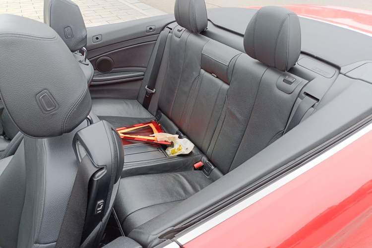 Used BMW 4 Series 2016 420i Convertible Fashion Model Left Rear Seat