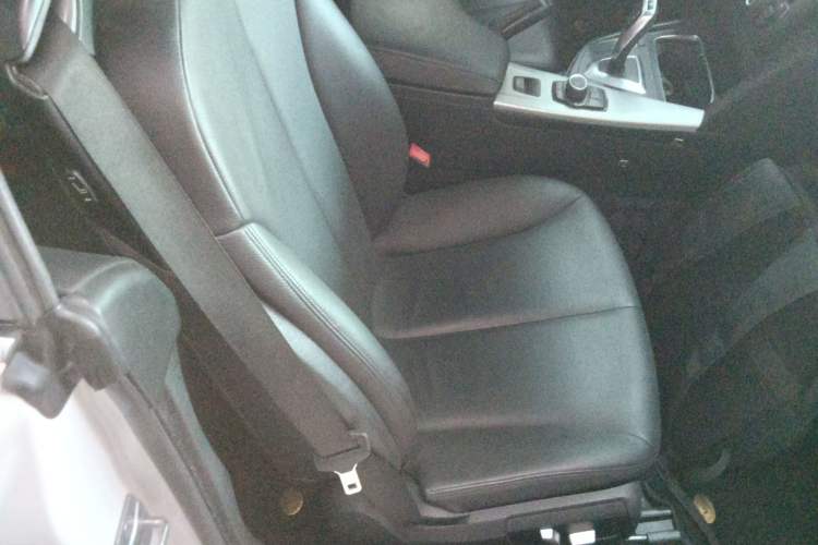 Used BMW 4 Series 2016 420i Convertible Fashion Model Right Front Seat