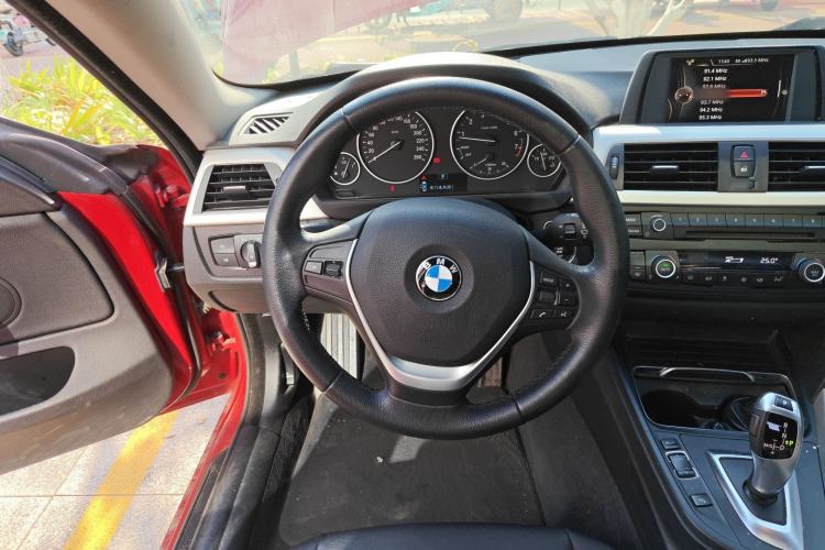 Used BMW 4 Series 2016 420i Gran Coupe Active Edition Steering Wheel