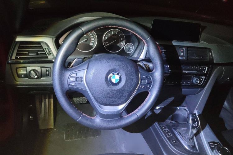 Used BMW 4 Series 2016 430i Convertible Design Package Steering Wheel