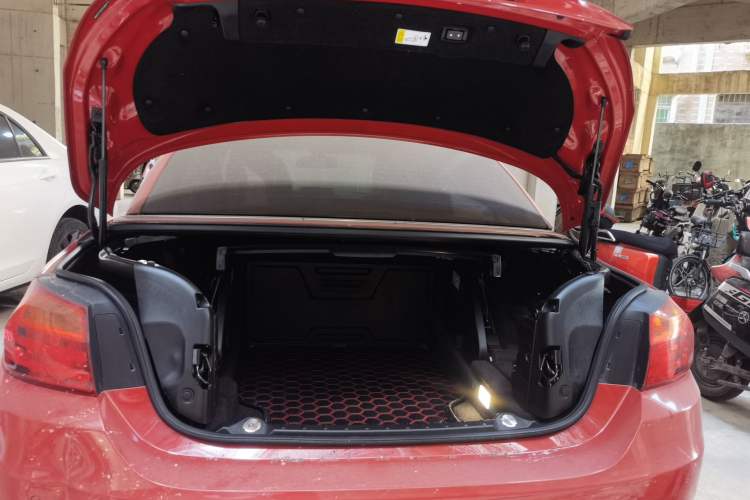 Used BMW 4 Series 2016 420i Convertible Fashion Model Trunk