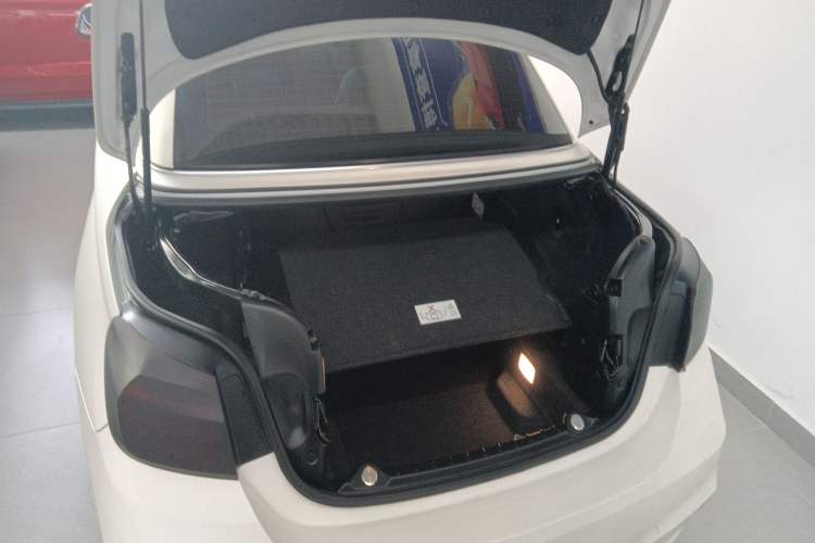 Used BMW 4 Series 2016 420i Convertible Fashion Model Trunk