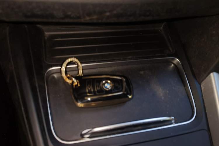 Used BMW 4 Series 2016 420i Convertible Fashion Model Vehicle Key