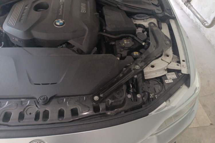 Used BMW 4 Series 2016 430i Convertible Design Package Engine Bay Left