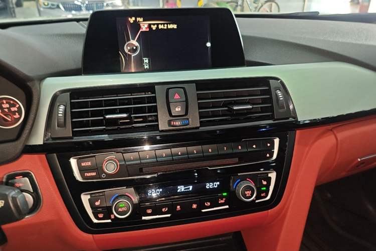 Used BMW 4 Series 2016 420i Design Package Model Audio And AC Panel