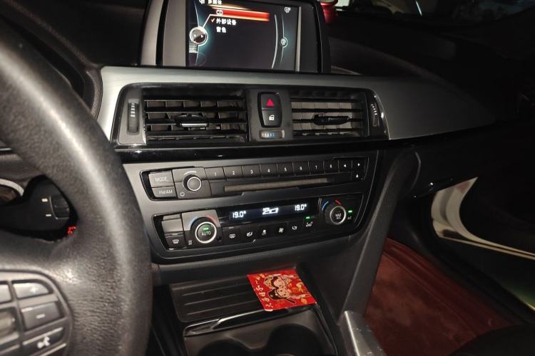 Used BMW 4 Series 2016 420i Convertible Fashion Model Audio And AC Panel