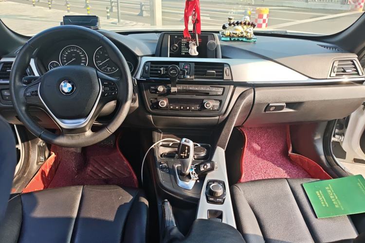 Used BMW 4 Series 2016 420i Convertible Fashion Model Center Console