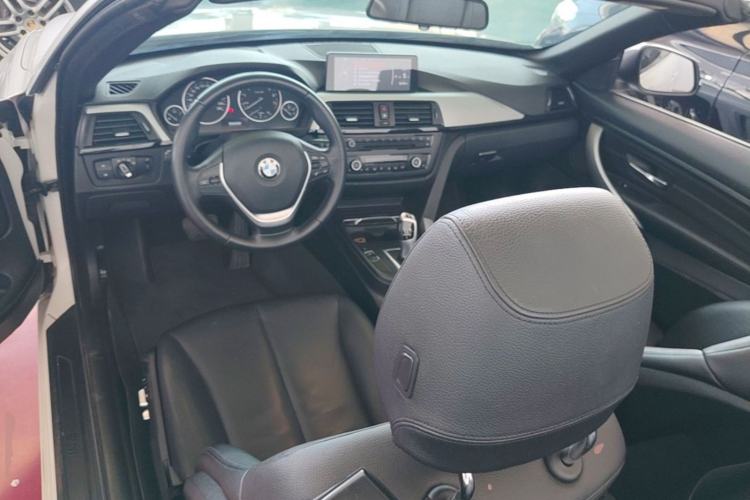 Used BMW 4 Series 2016 420i Convertible Fashion Model Center Console
