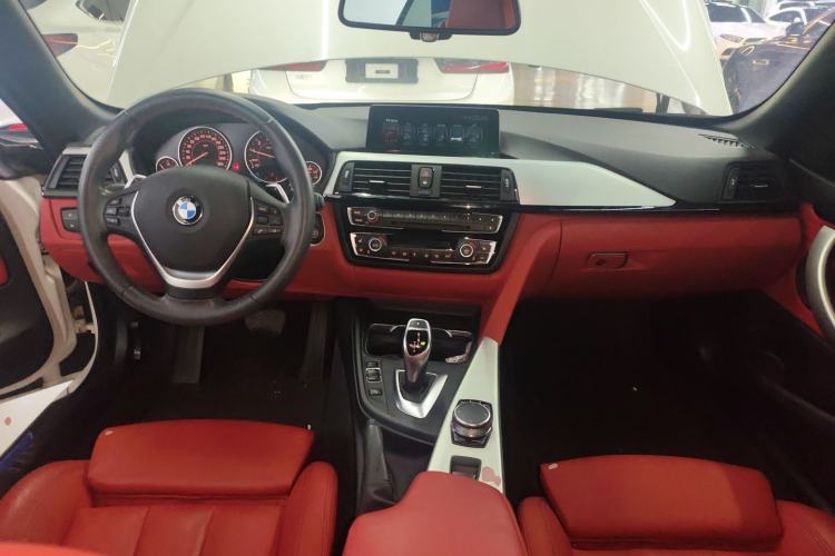 Used BMW 4 Series 2016 430i Convertible Design Package Center Console