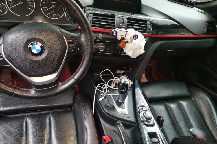 Used BMW 4 Series 2016 420i Convertible Design Package Edition Center Console