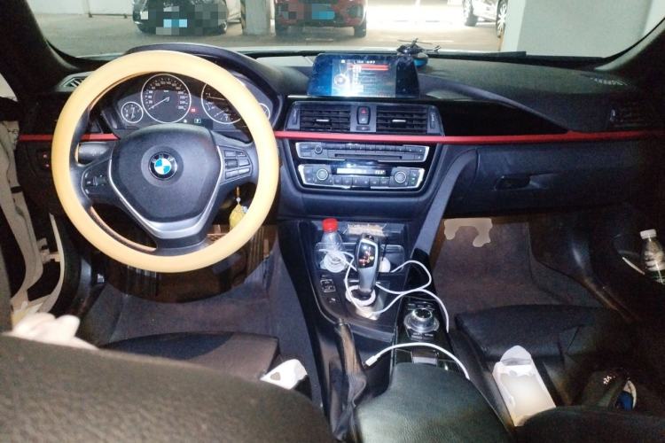 Used BMW 4 Series 2016 420i Convertible Design Package Edition Center Console