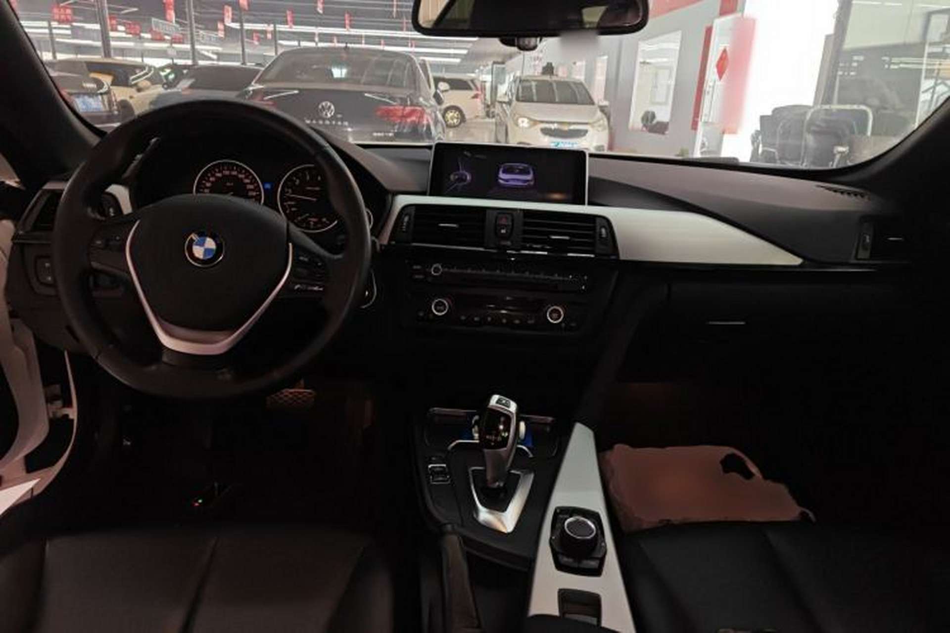 Used BMW 4 Series 2016 420i Convertible Fashion Model Center Console