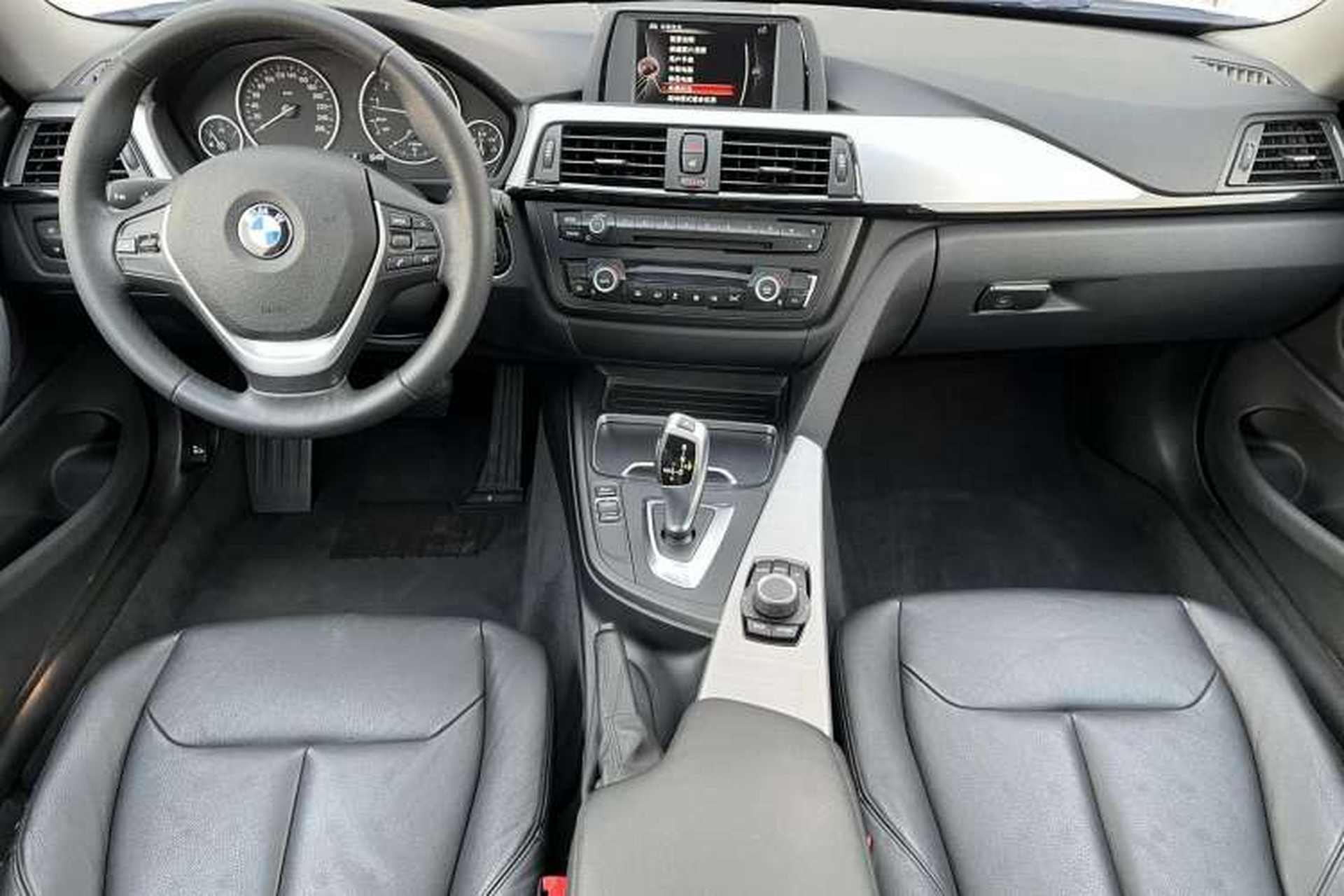 Used BMW 4 Series 2016 420i Fashion Model Center Console