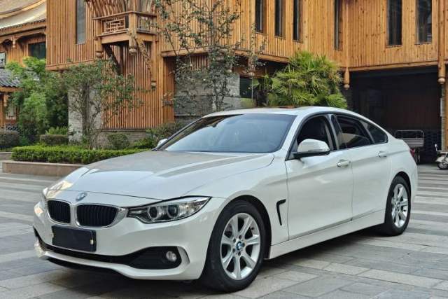 Ojetý BMW 4 Series 2016 420i Gran Coupe Active Edition