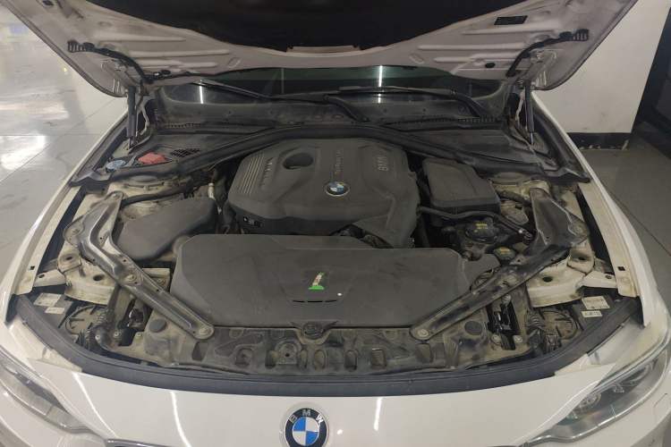Used BMW 4 Series 2016 430i Convertible Design Package Engine Bay