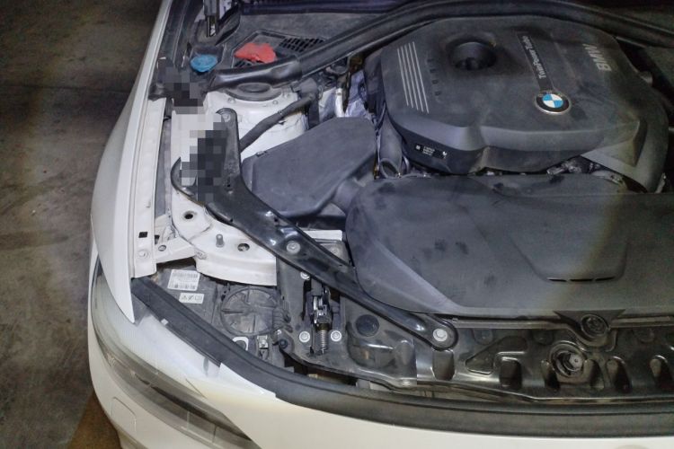 Used BMW 4 Series 2016 420i Convertible Design Package Edition Engine Bay Right