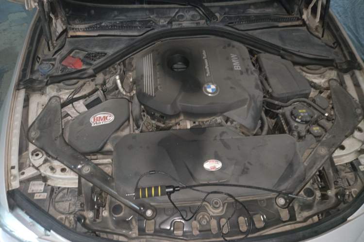 Used BMW 4 Series  Engine Bay