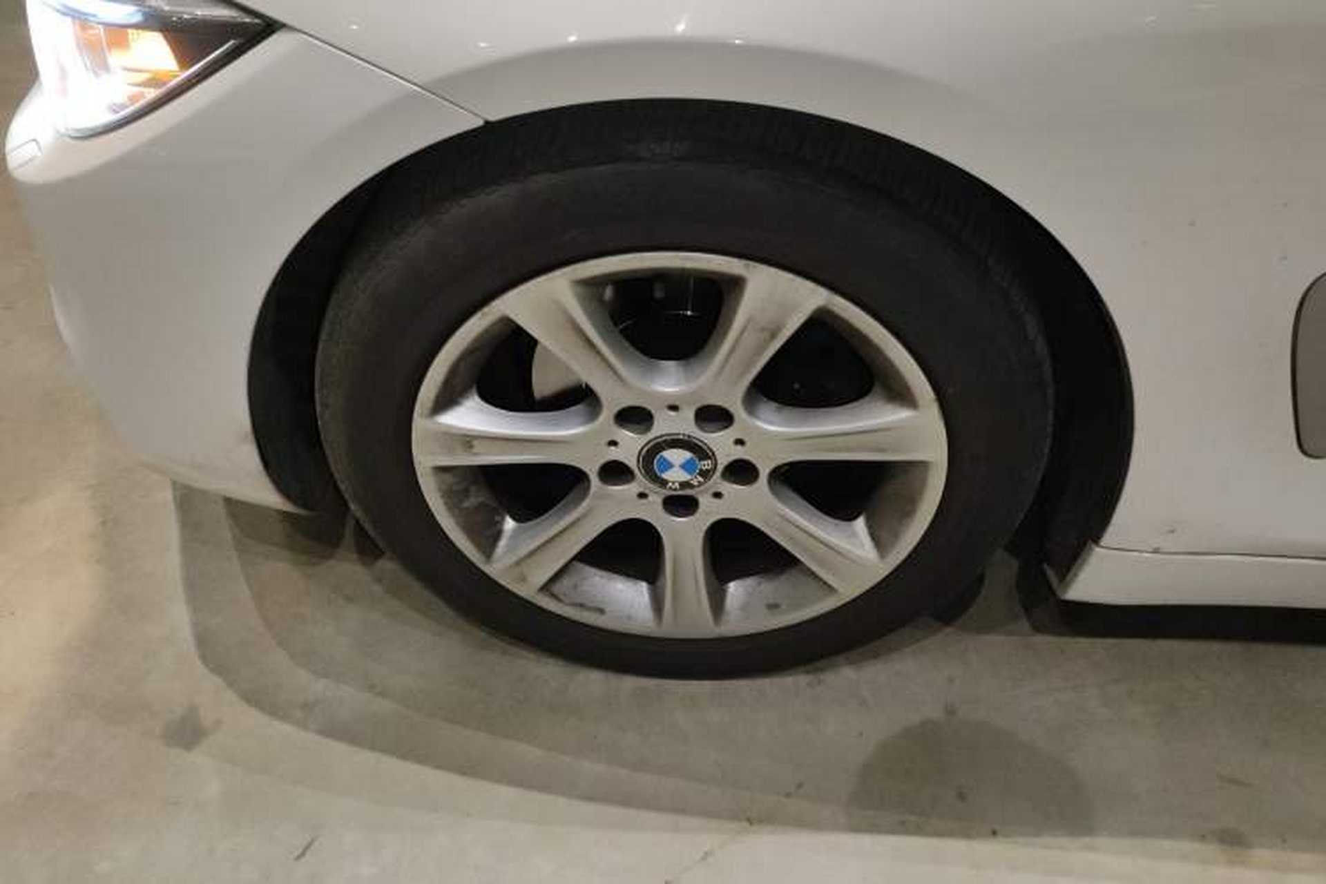 Used BMW 4 Series 2016 420i Convertible Fashion Model Exterior 2