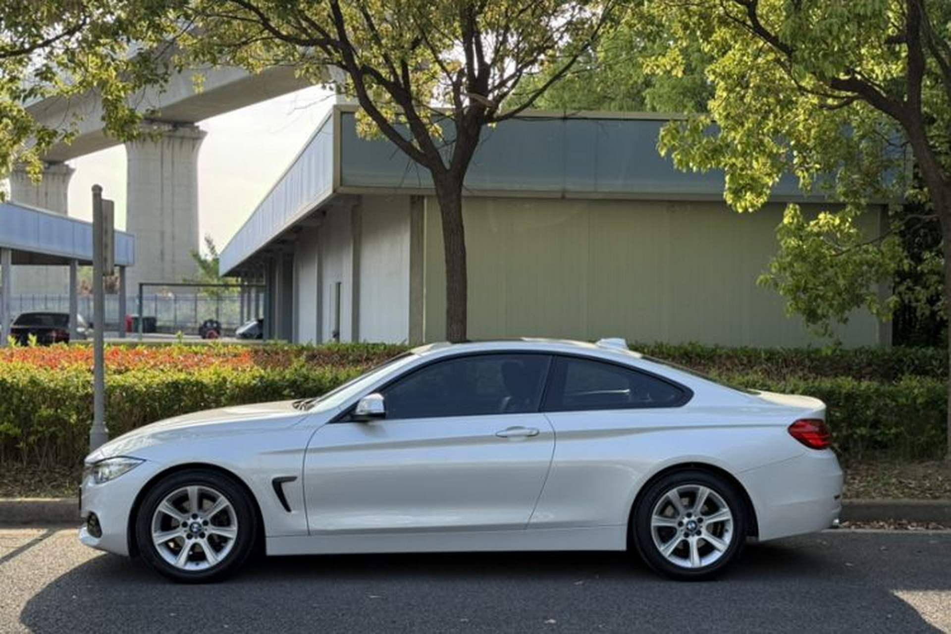 Used BMW 4 Series 2016 420i Fashion Model Exterior 4