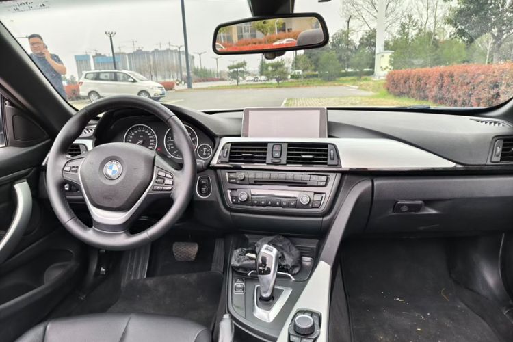 Used BMW 4 Series 2016 420i Convertible Fashion Model Exterior 7