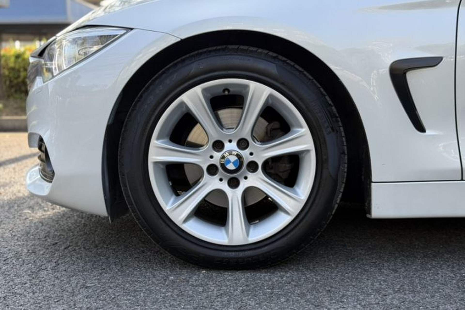 Used BMW 4 Series 2016 420i Fashion Model Exterior 9