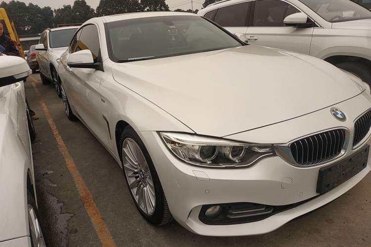 Used BMW 4 Series 2016 430i Design Package Model Front Right 45 Deg