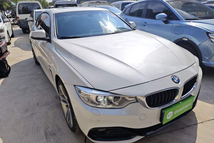 Used BMW 4 Series 2016 420i Design Package Model Front Right 45 Deg
