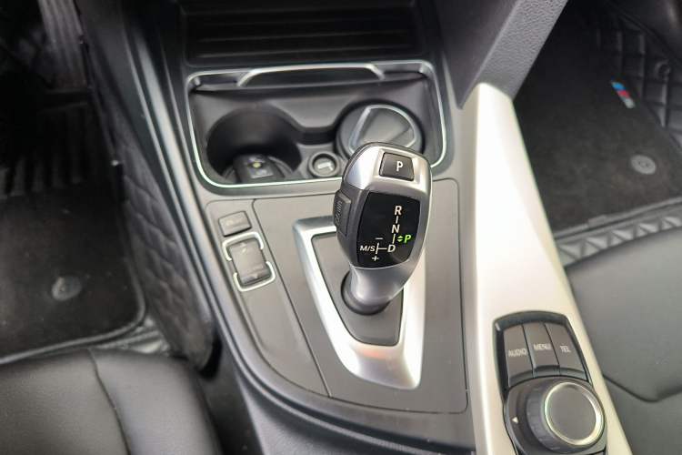 Used BMW 4 Series 2016 420i Gran Coupe Active Edition Gear Lever