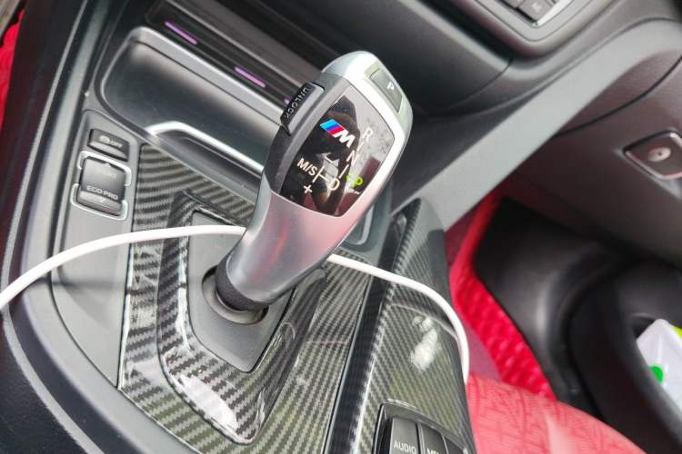 Used BMW 4 Series 2016 420i Convertible Fashion Model Gear Lever