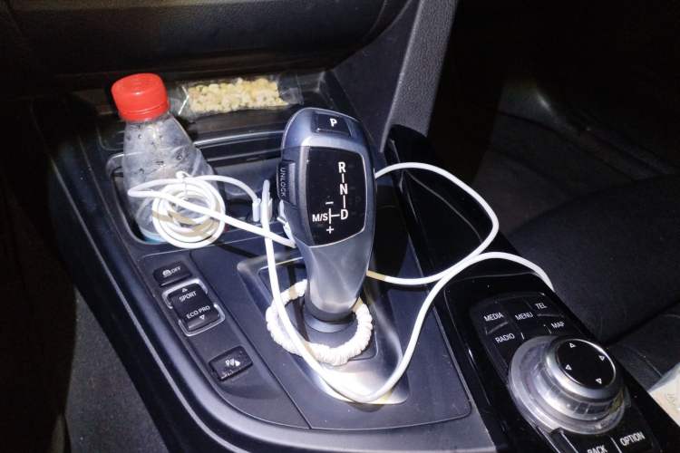 Used BMW 4 Series 2016 420i Convertible Design Package Edition Gear Lever