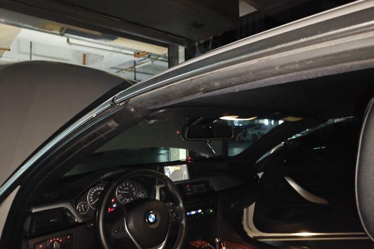 Used BMW 4 Series 2016 420i Convertible Fashion Model Headliner