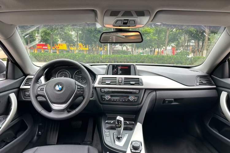 Used BMW 4 Series 2016 420i Gran Coupe Active Edition Interior 1
