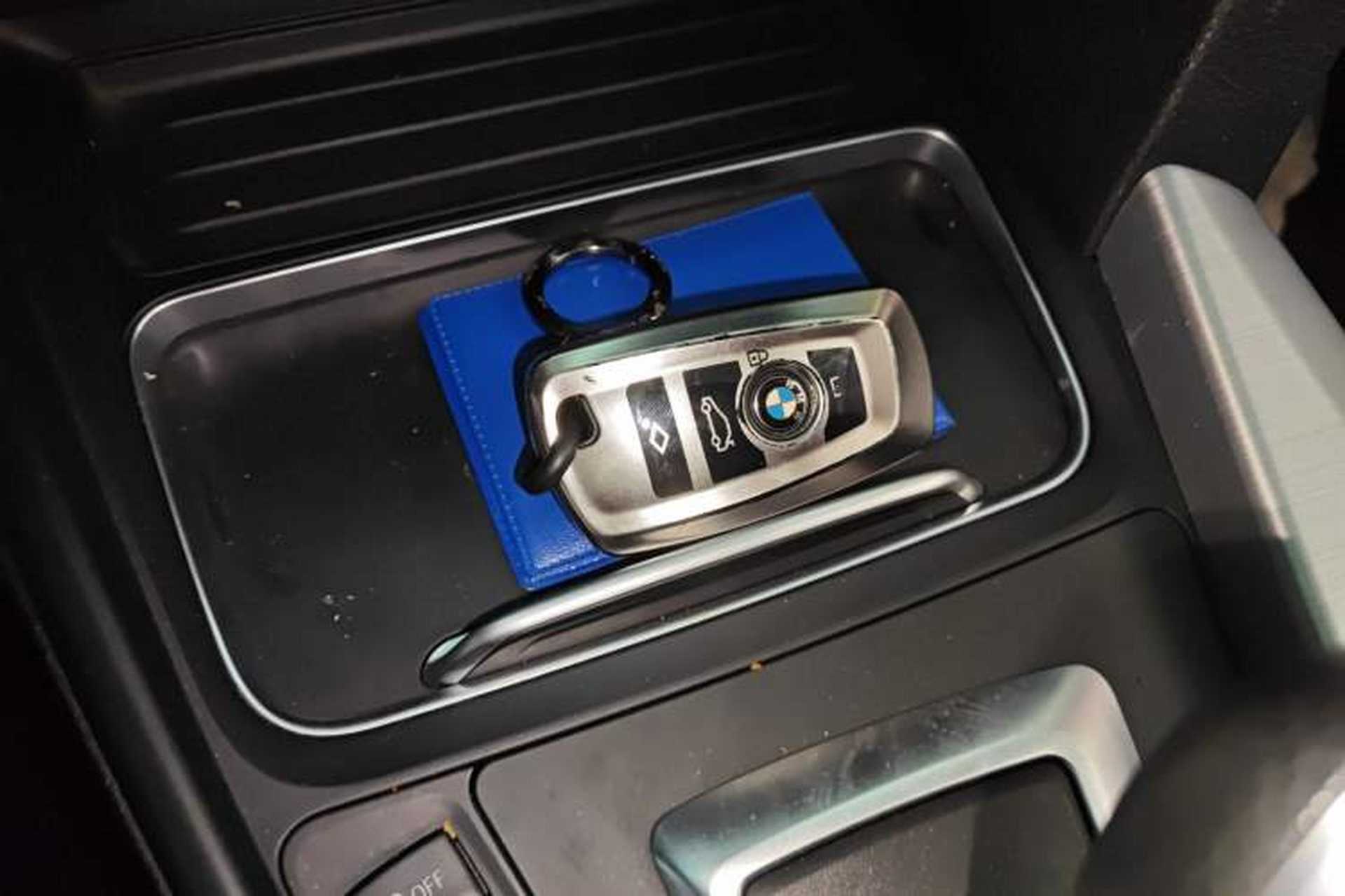Used BMW 4 Series 2016 420i Convertible Fashion Model Interior 1