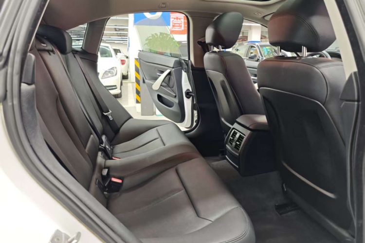 Used BMW 4 Series 2016 420i Gran Coupe Active Edition Interior 11
