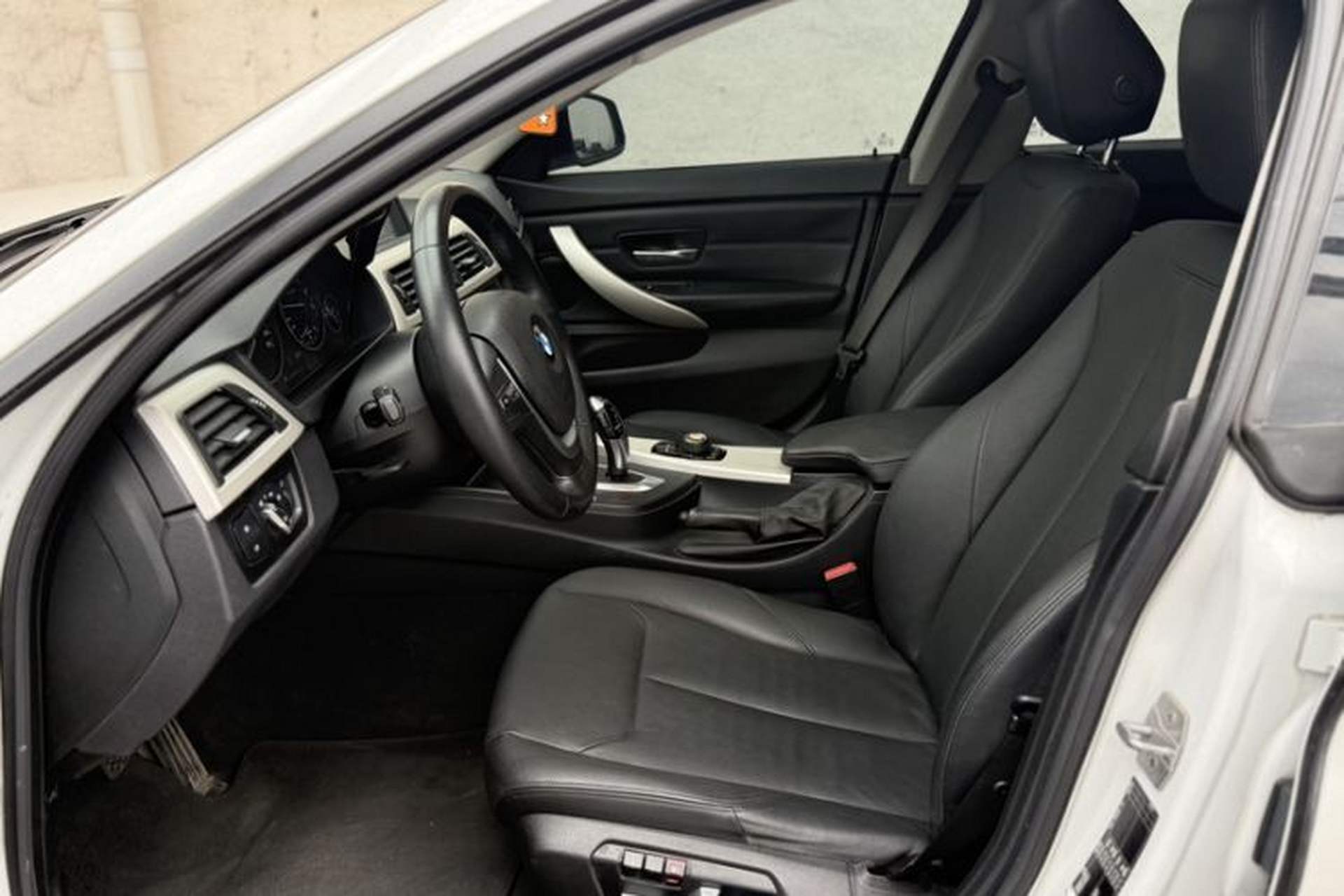 Used BMW 4 Series 2016 420i Gran Coupe Active Edition Interior 13