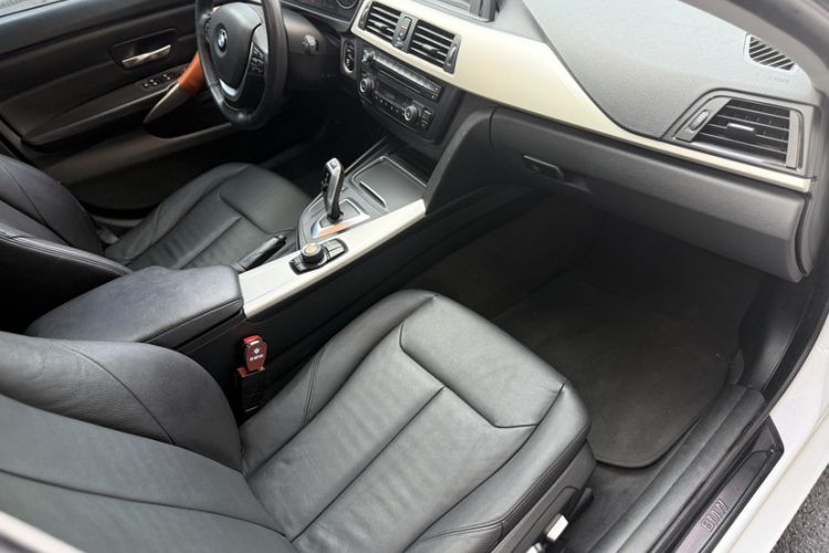 Used BMW 4 Series 2016 420i Gran Coupe Active Edition Interior 2