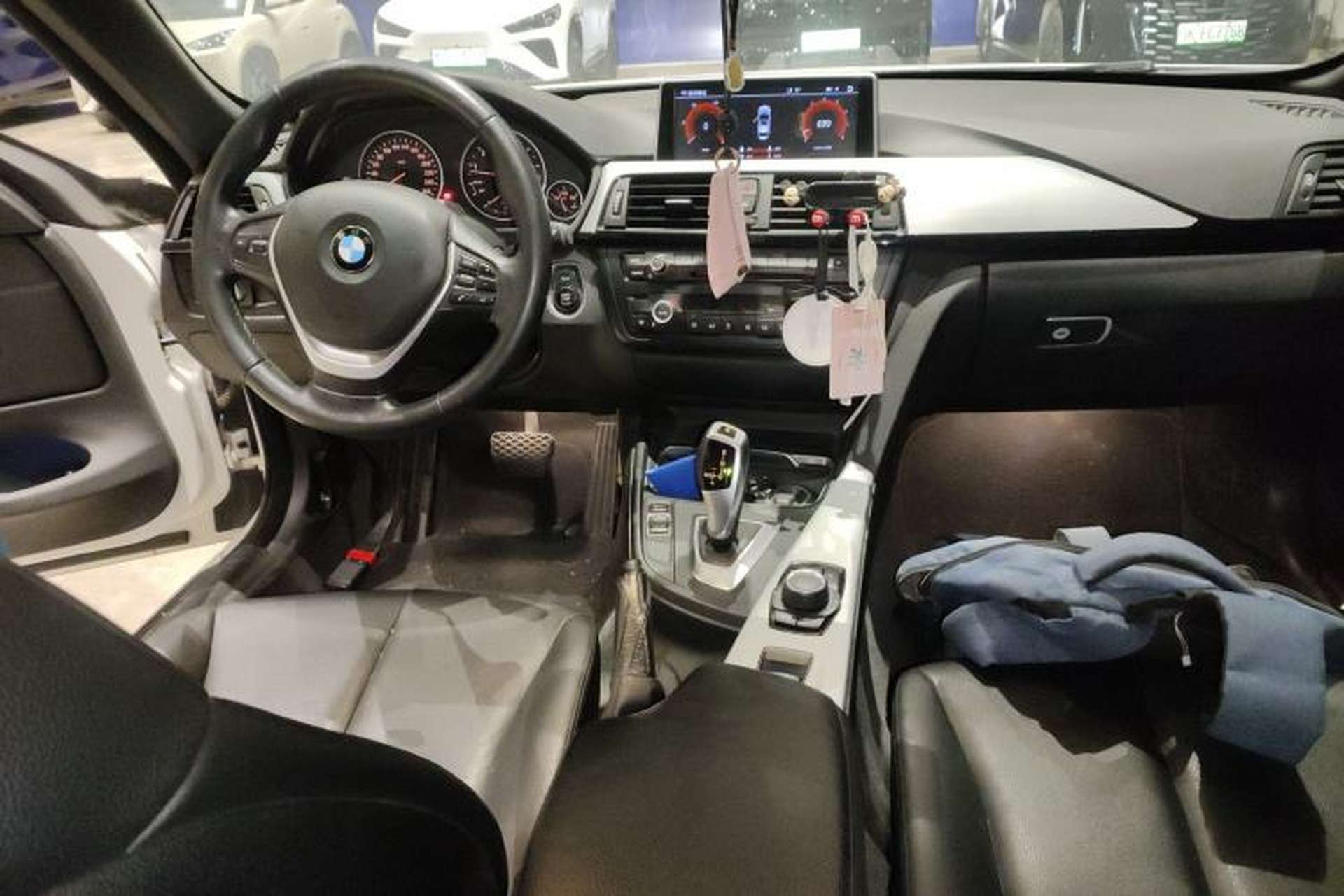 Used BMW 4 Series 2016 420i Convertible Fashion Model Interior 2