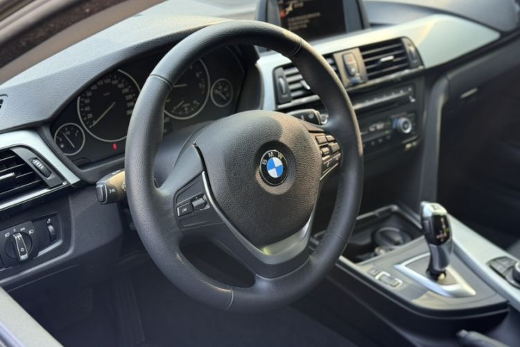 Used BMW 4 Series 2016 420i Fashion Model Interior 2