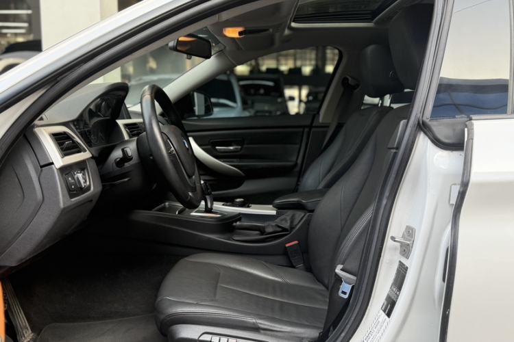 Used BMW 4 Series 2016 420i Gran Coupe Active Edition Interior 4
