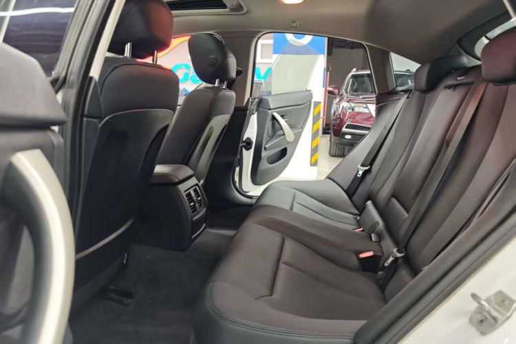 Used BMW 4 Series 2016 420i Gran Coupe Active Edition Interior 6