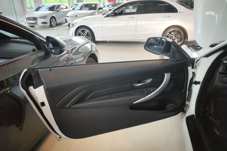 Used BMW 4 Series 2016 420i Fashion Model Left Front Door Interior