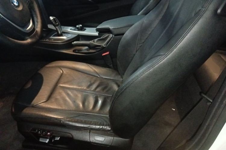 Used BMW 4 Series 2016 420i Fashion Model Left Front Seat