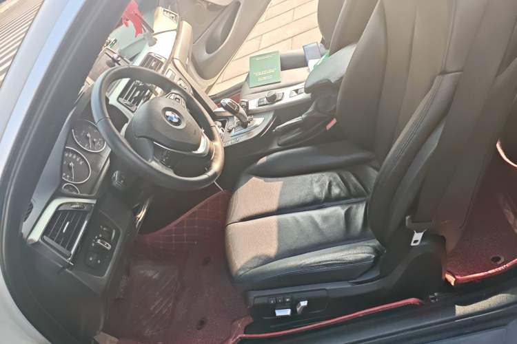 Used BMW 4 Series 2016 420i Convertible Fashion Model Left Front Seat